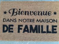 a sign that reads bernanke dams more mission be female at Gite au cœur du Luberon in Goult
