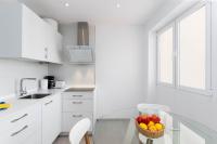 Kuchyňa alebo kuchynka v ubytovaní YourHouse Monges Apartment with sea views
