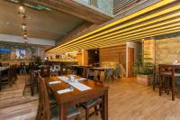 Restaurace v ubytování Studio A205 Hrebienok resort Starý Smokovec with garage