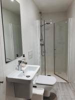 Koupelna v ubytování Apartaments El Cine