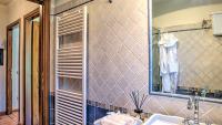 A bathroom at Villa Bella 8, Emma Villas