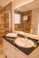 Kúpeľňa v ubytovaní Villa privada de lujo con piscina Villa Wabi Sabi