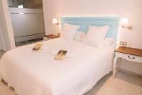 Posteľ alebo postele v izbe v ubytovaní Villa privada de lujo con piscina Villa Wabi Sabi