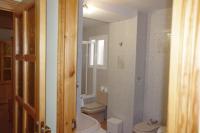 Kúpeľňa v ubytovaní CASA RURAL JAVIER EL BALCÓN APARTAMENTO 6 PERSONAS