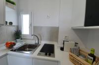 Kuchnia lub aneks kuchenny w obiekcie Sea view apartment 6E with pool in Cañamel beach