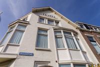 Het gebouw waarin het hotel zich bevindt