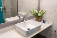 Łazienka w obiekcie Hotel Aegeon