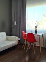 Posedenie v ubytovaní RED ROOMS TSIMISKI 60