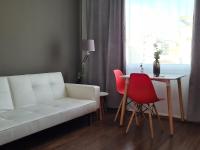 Posedenie v ubytovaní RED ROOMS TSIMISKI 60