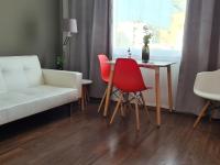 Posedenie v ubytovaní RED ROOMS TSIMISKI 60