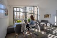 ATHOME RESIDENCE ET SPAにあるテレビまたはエンターテインメントセンター