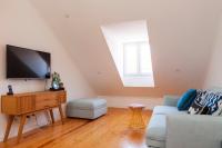 TV a/nebo společenská místnost v ubytování Lisbon Chillout Apartments