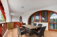 A seating area at Fonyód Beach Apartment