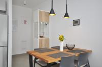 Kuchyňa alebo kuchynka v ubytovaní Apartment Carmen, Žnjan, Split