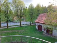 Vonkajšia záhrada v ubytovaní Apartman Tinče