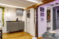 A kitchen or kitchenette at My Granada Garden - Catedral Lux Suite