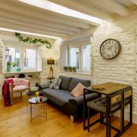 A seating area at My Granada Garden - Catedral Lux Suite