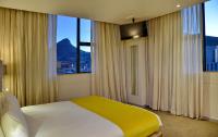 Cresta Grande Cape Townにあるベッド