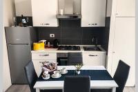 A kitchen or kitchenette at Loft Orlando 52