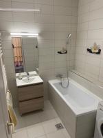 Kúpeľňa v ubytovaní Pingvin Cukrászda Apartman