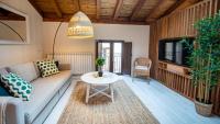 Posedenie v ubytovaní Apartamentos UXAMA LUXURY EPONA - junto a la Plaza Mayor con ascensor