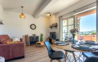 Posedenie v ubytovaní HANA Luxury apartment with sea view
