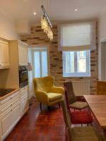 Kuchyň nebo kuchyňský kout v ubytování Apartment Anglicka 138