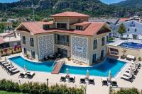 Bazén v ubytování Dna Hotel Dalyan nebo v jeho okolí