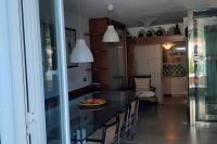 A kitchen or kitchenette at Prestigioso terratetto a 100 mt dal mare