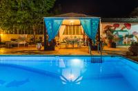 Bazén v ubytovaní Beachfront luxury villa-Private pool,Garden Heaven alebo v jeho blízkosti