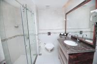 Koupelna v ubytování Lamar Azur Hotel