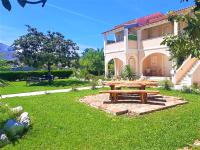 Ogród w obiekcie Relax Studios Corfu