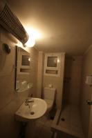 Kúpeľňa v ubytovaní Adams Hotel