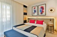 Postel nebo postele na pokoji v ubytování Crystal Flora Beach Resort - Ultimate All Inclusive