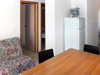 Kuchnia lub aneks kuchenny w obiekcie Apartment Casa Debora-1 by Interhome