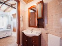 Kúpeľňa v ubytovaní Holiday Home Piccola Oasi 5 by Interhome