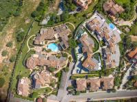 The surrounding neighborhood or a neighborhood close to the holiday home