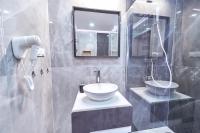 Kúpeľňa v ubytovaní LAGUNA Apartament Polanica Residence 27 -SPA-