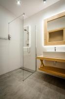 Kúpeľňa v ubytovaní Biały Miś Apartamenty Art & Design