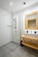 Kúpeľňa v ubytovaní Biały Miś Apartamenty Art & Design