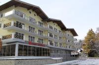 Budynek, w którym mieści się hotel