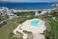 Gallery image of Appartement neuf climatisé - vue mer Saint-Tropez - 50m plage et port - piscine in Gassin