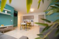 Kuchyňa alebo kuchynka v ubytovaní Azzurra Apartments
