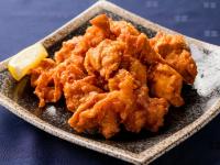 ホテルの敷地内または近くでの食事または食べ物