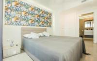 Postel nebo postele na pokoji v ubytování Light and Modern Sea View Apartment