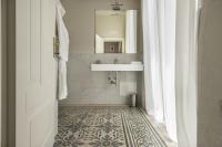 A bathroom at Villa La Tuia B&B