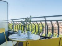 Balkón alebo terasa v ubytovaní The Best Rent - Spacious one-bedroom apartment in Moscova district