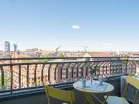 Balkón alebo terasa v ubytovaní The Best Rent - Spacious one-bedroom apartment in Moscova district