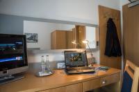 A kitchen or kitchenette at Felicity Garni Hotel