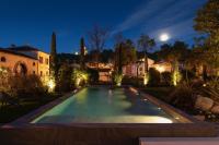 The swimming pool at or close to Relais Villa Borghetto
